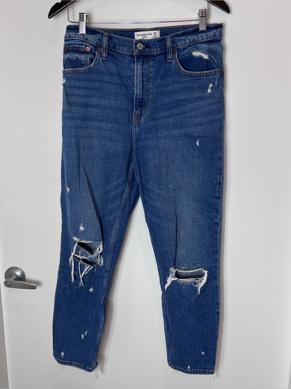 Abercrombie & Fitch The Mom High Rise Distressed Dark Wash Jeans Women 29 8 Blue